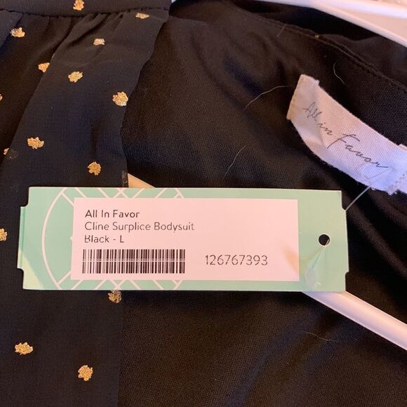 All in Favor Cline black & gold surplice bodysuit Size L NWT - Picture 7 of 7